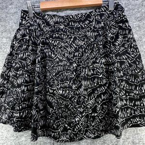 Bee Stitched Women Black with White Print Skirt, zipper, Size Small